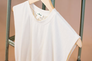 Ivory Ribbed Crop